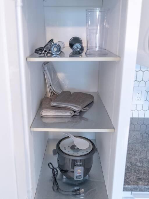 Holiday home Chic Romantic3bed Patio Wifi Quiet Retreat Parking